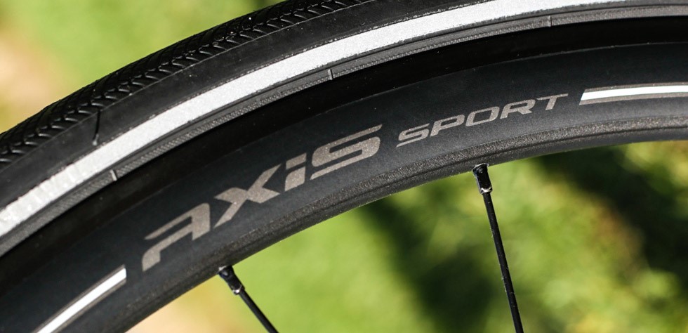 specialized sirrus tire size