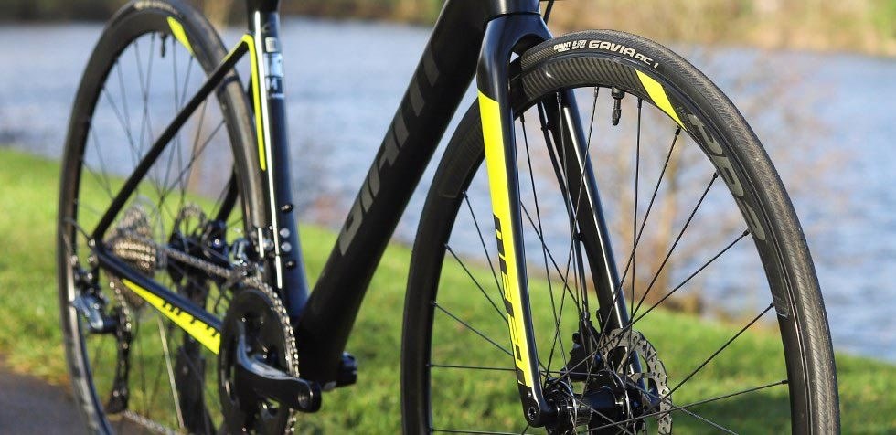 Giant Defy Advanced 2017 Road Bike Review | Tredz